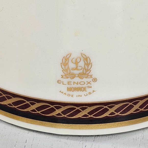 Lenox Monroe Paperweight Hand Decorated 24K Gold Accents - Picture 5 of 8